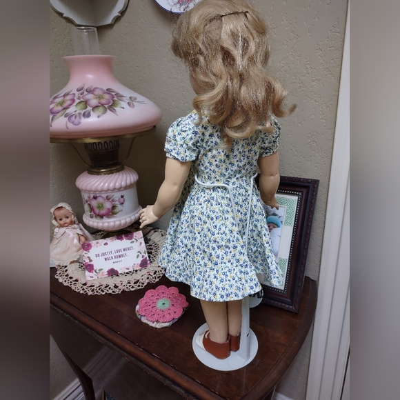 Vintage 1950's P-93 Toni Doll with Outfits - Picture 6 of 11